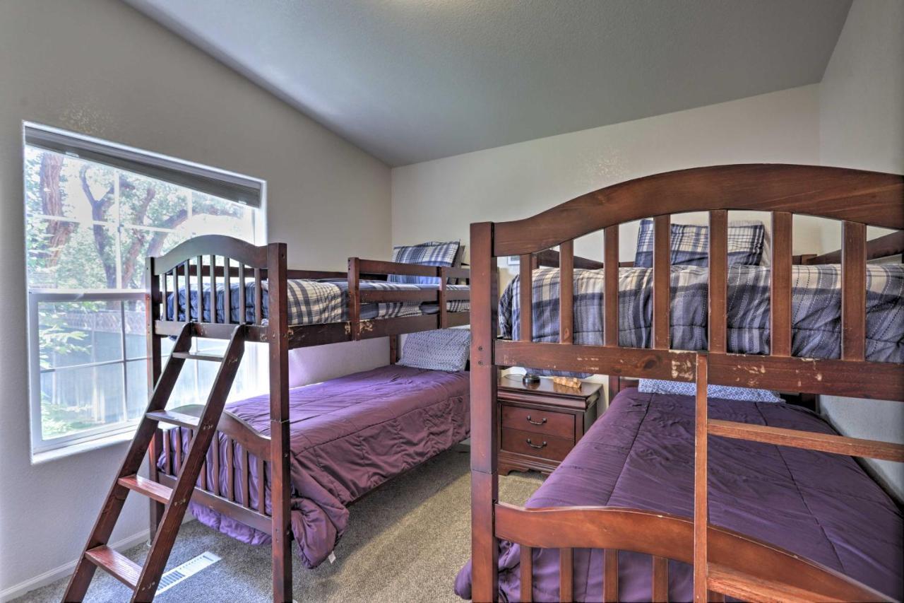 Rustic Retreat Moab Townhome With Grill And Fire Pit ภายนอก รูปภาพ
