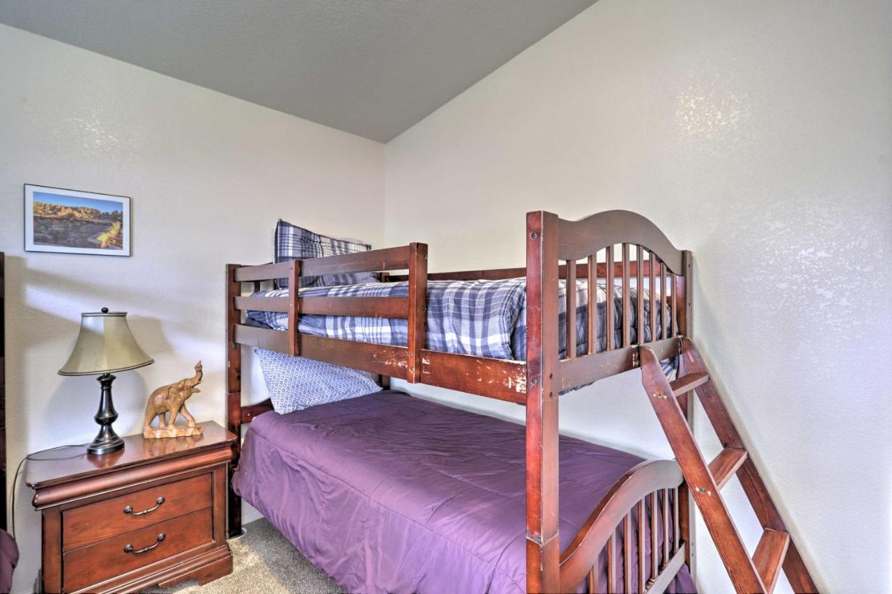 Rustic Retreat Moab Townhome With Grill And Fire Pit ภายนอก รูปภาพ